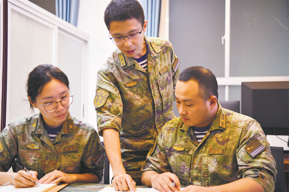 军营观察丨席位 驱动战争“预演”的齿轮